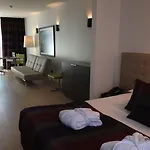 Hotel Mercure En Beaujolais 4*