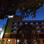 Mercure En Beaujolais Hotel Villefranche-sur-Saône