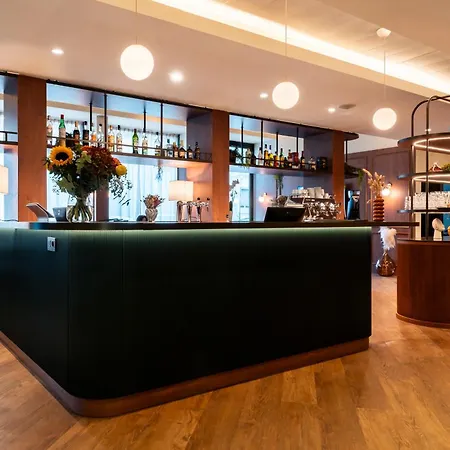 Mercure Hotel 4*